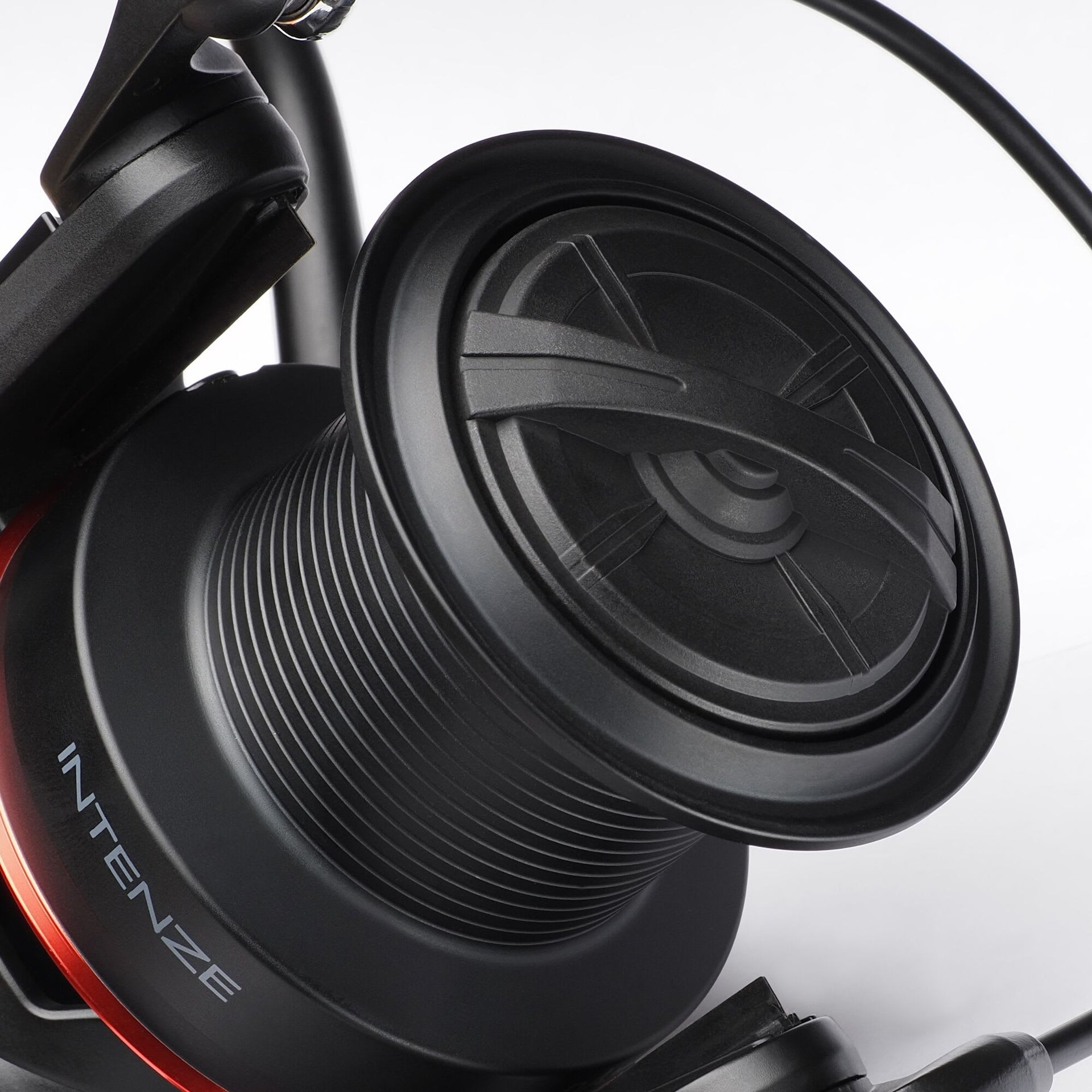 DAM Quick Intenze Longcast Reel